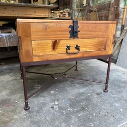 Wood End/Coffee Table