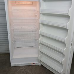 Frigidaire 20 cu ft Frost Free Upright Freezer