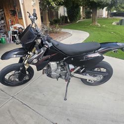 2007 Suzuki 400sm