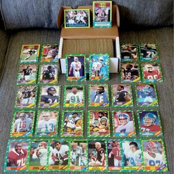 1986 Topps Football Card Complete Set HIGH GRADE MINT CONDTION
Jerry Rice Rookie Steve Young