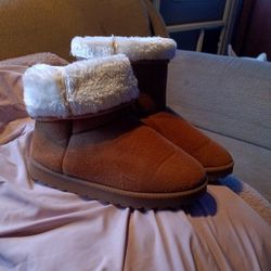 Louise Et cie leather boots size 7.5 for Sale in Redmond, WA - OfferUp