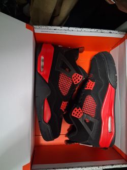 Thunder red 4s sz 7