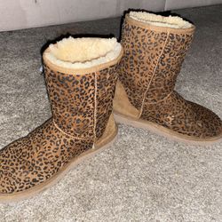 Cheetah print uggs