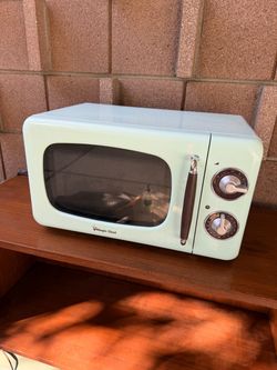 Magic Chef Retro Microwave