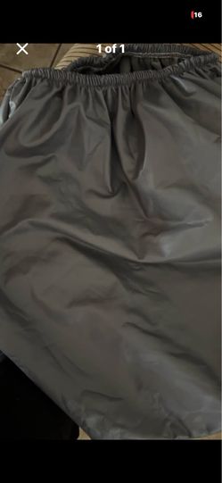 Dark grey plastic chair covers 4