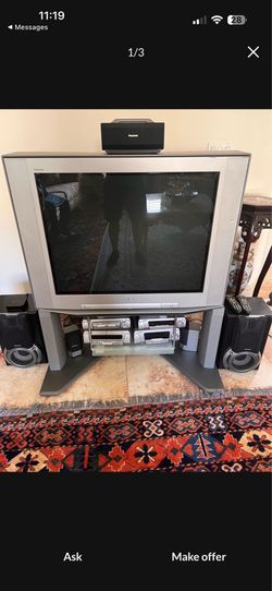 Sony 36” Trinitron XBR Series with stand and Panasonic Audio system.    SONY MODEL NUMBER KV-36XBR400 TRINITRON COLOR TV  Everything included in the p