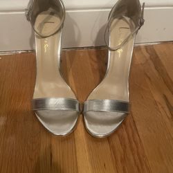 Fancy Silver Shoes— Perfect For Prom!! 