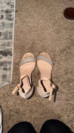 Gold Heels Size 5.5