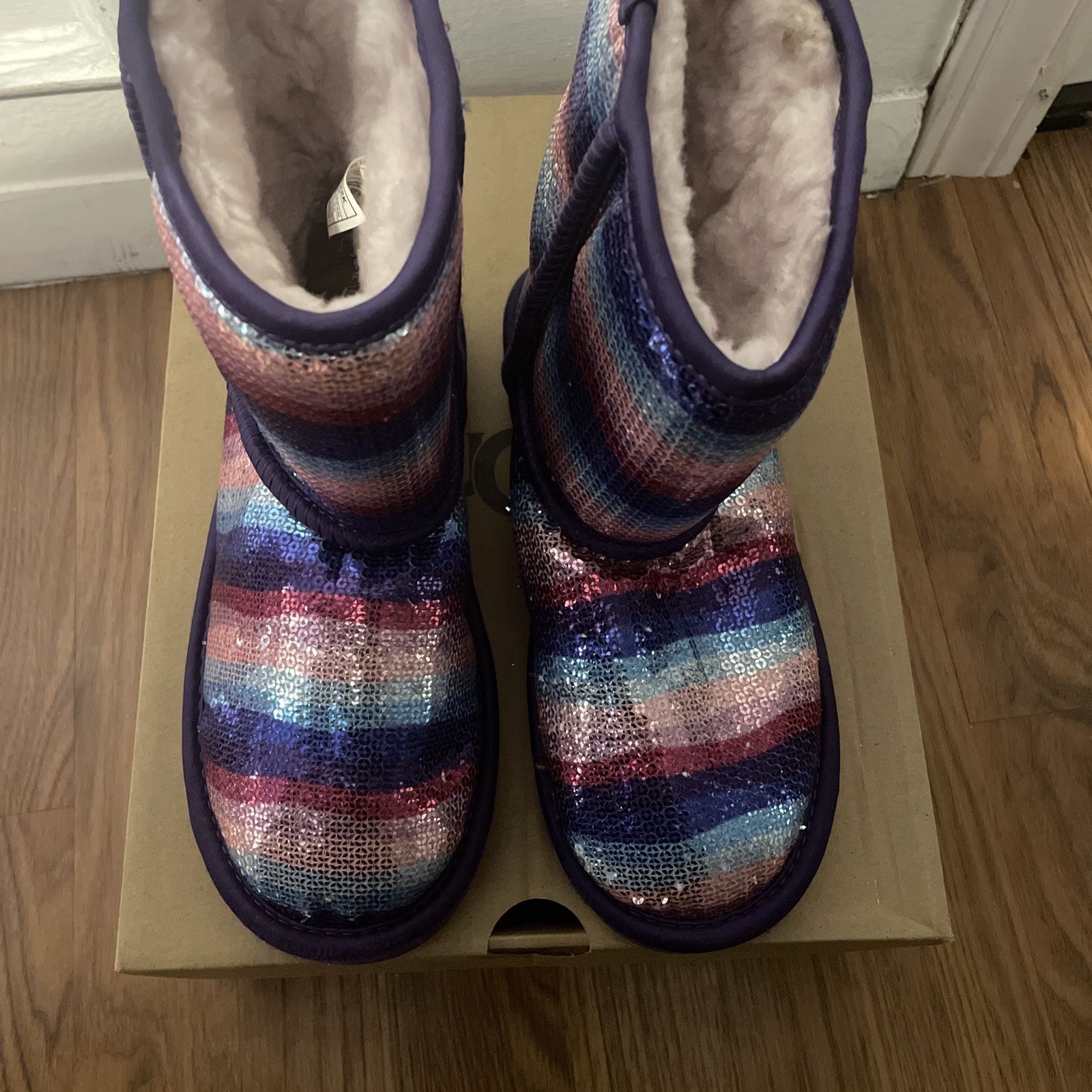 Girl Ugg Boots Size 3