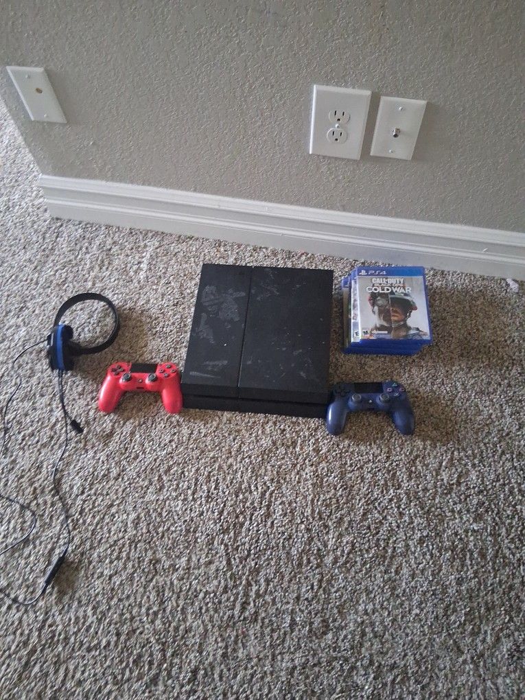 Play Station 4