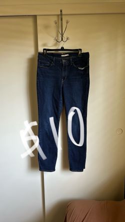 Women’s Levi’s Size 10