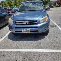 Toyota RAV4, 4WD, L6, Limited. Good Condition