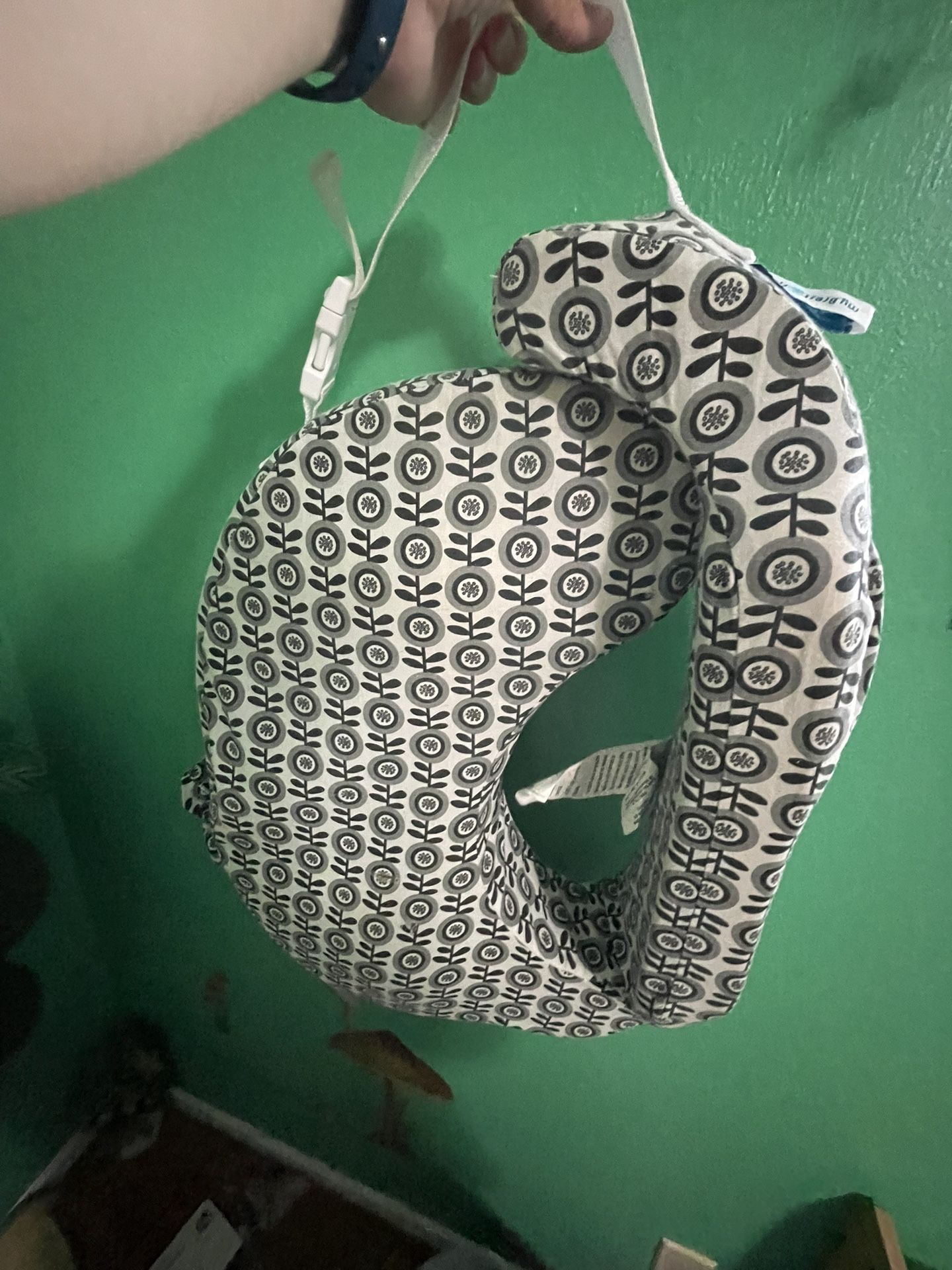 My Brest Friend Nursing Pillow 