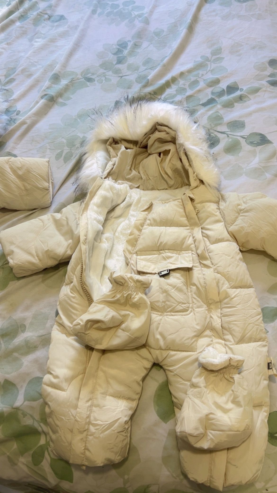 Traje Para Nieve, Talla De 6-9 Meses, Por Dentro Tiene Tela Suave