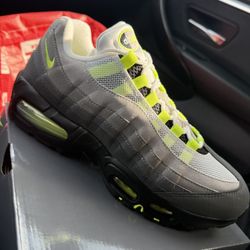 Nike Air Max 95 - Neon Big Bubble ‘26