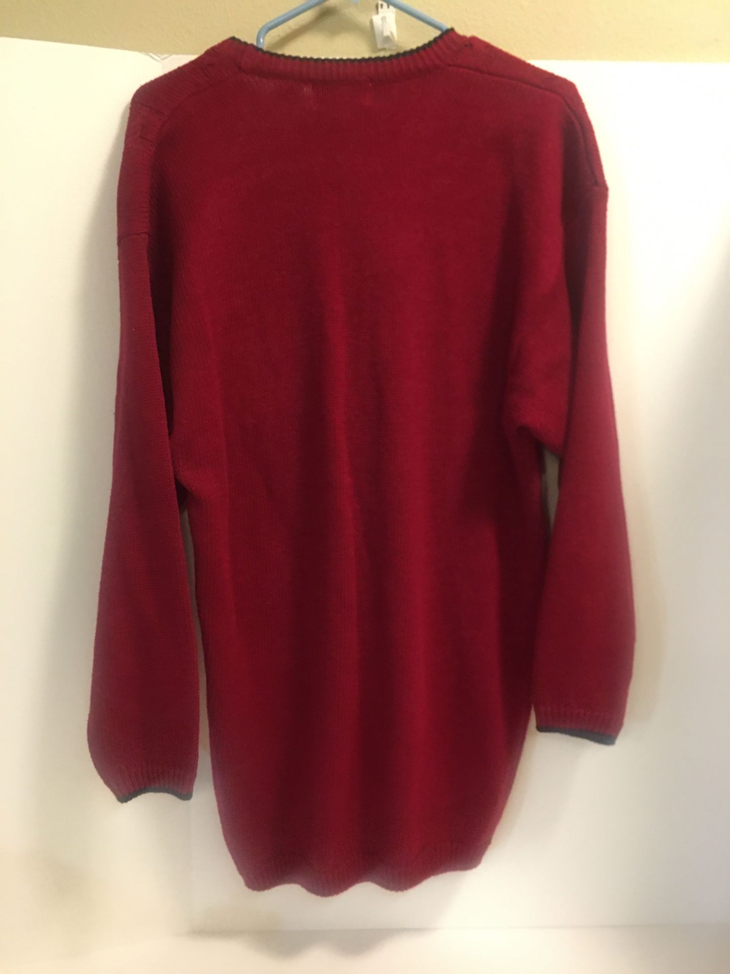 Women’s Hunts Point Soft V-Neck Sweater with shawl-collar. Size Large, warm insulating and breathable, full button front 