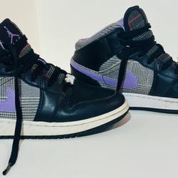 Size 5.5 Y Nike Air Jordan 1 Mid SE (GS) 'Houndstooth' Youth Shoes/Wmns Size 7 Wmns. / 