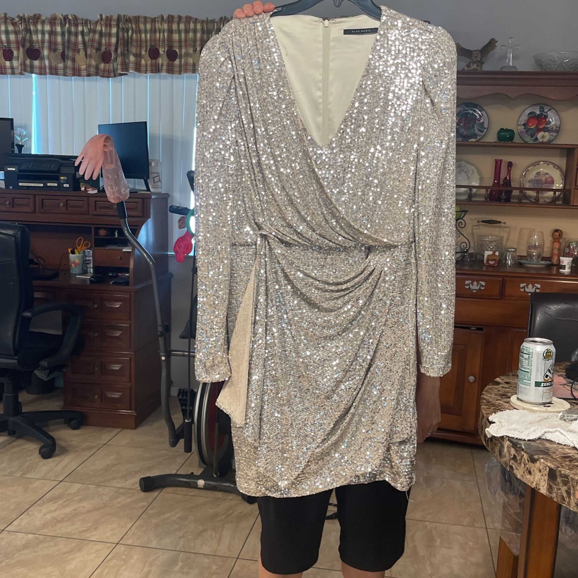 Cocktail Dress Size 12 Women’s 