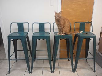 4 Tiel Metal Bar Stools