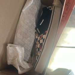 Vans 6.5 Girl Butterfly Checkered Slip On 