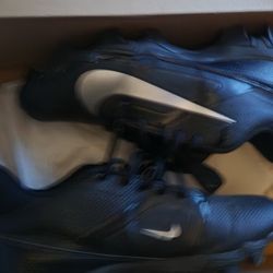 Football Cleats Size 6.5