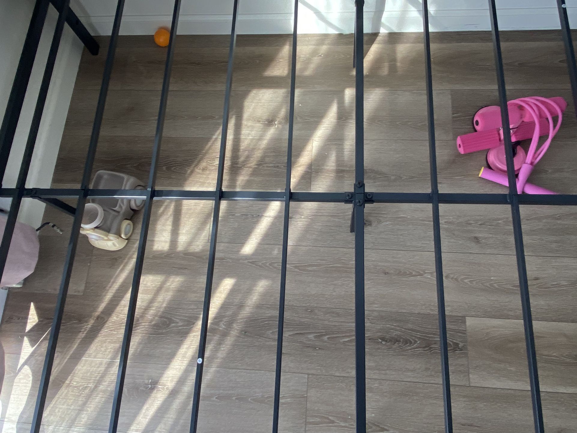 Full-Size Mattress & Bed Frame for Sale (Like New)