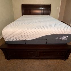 Porter Sleigh Queen bed