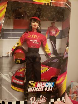 Nascar bill Elliott #94 Barbie