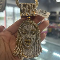 10KT YELLOW  GOLD PENDANT