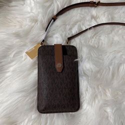 Michael Kors Crossbody Phone Pouch 
