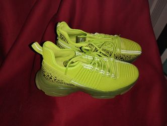 New Sparkly Women's Size 10 Running Shoes