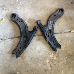 Control Arms 2002 VW Beetle