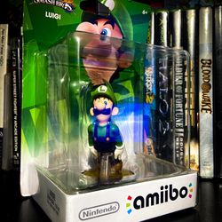 Luigi - Super Smash Bros Series - Nintendo Amiibo 