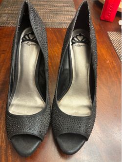 Black sparkly pumps  8.5