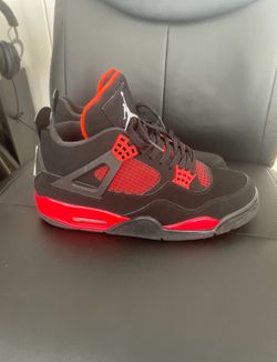 Red Thunder Air Jordan 4’s Mens Sz 10