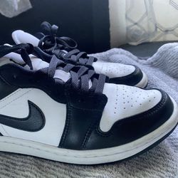 Air Jordan Low 1 Panda