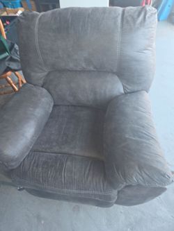 Large Recliner