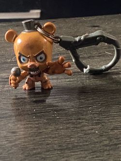 Five nights at Freddy’s freddy keychain Bonnie candy holder