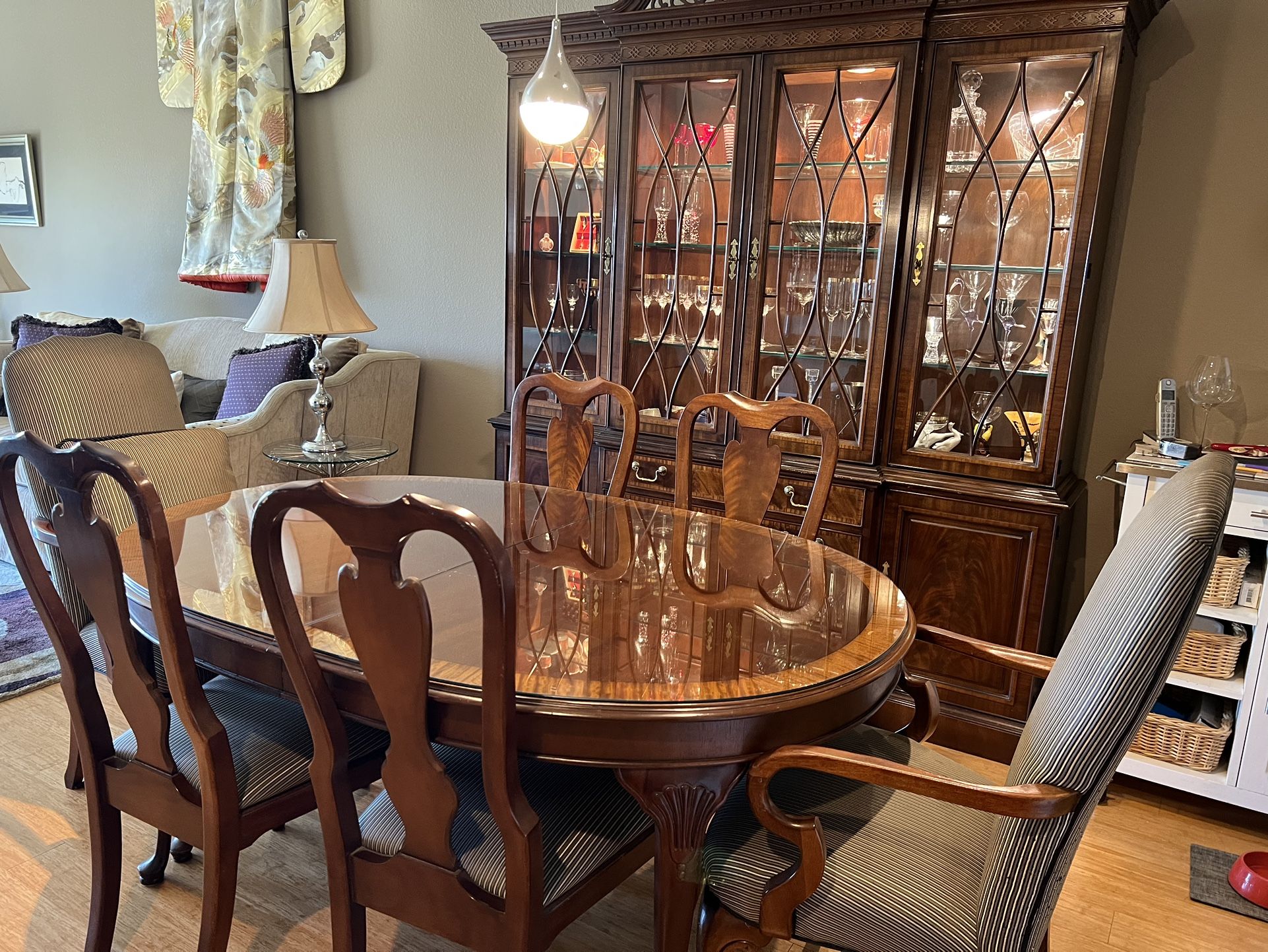 Drexel Heritage 18th Century Collection Oval Dining Table With Two Leaves