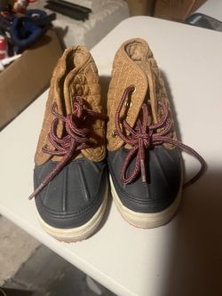 Osh kosh Shoes Size 10