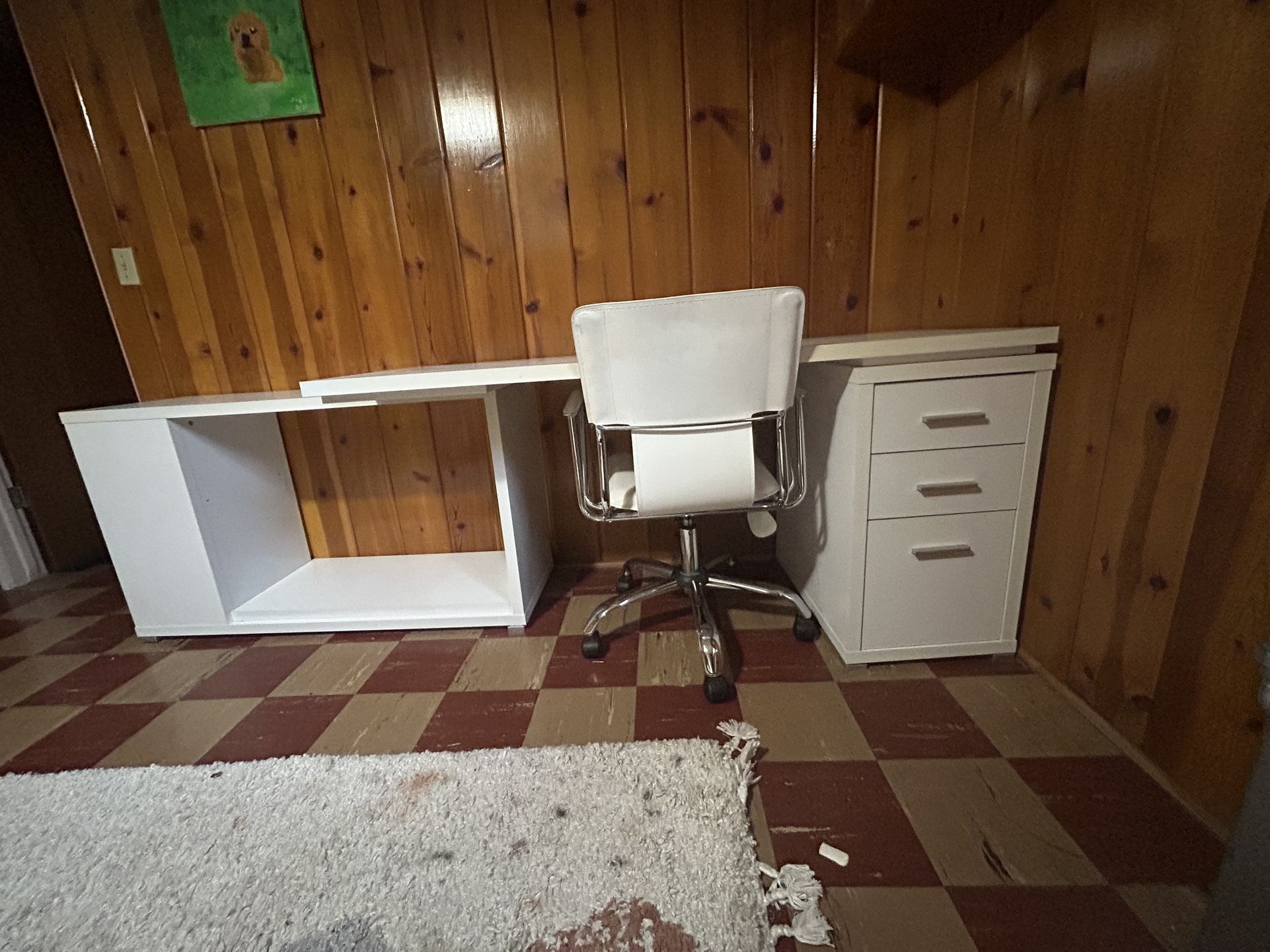 Desk & Chair