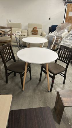 Closeout Sale! 3-pc table set $99