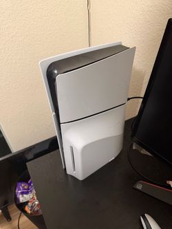Sony PlayStation 5 Slim Console w monitors