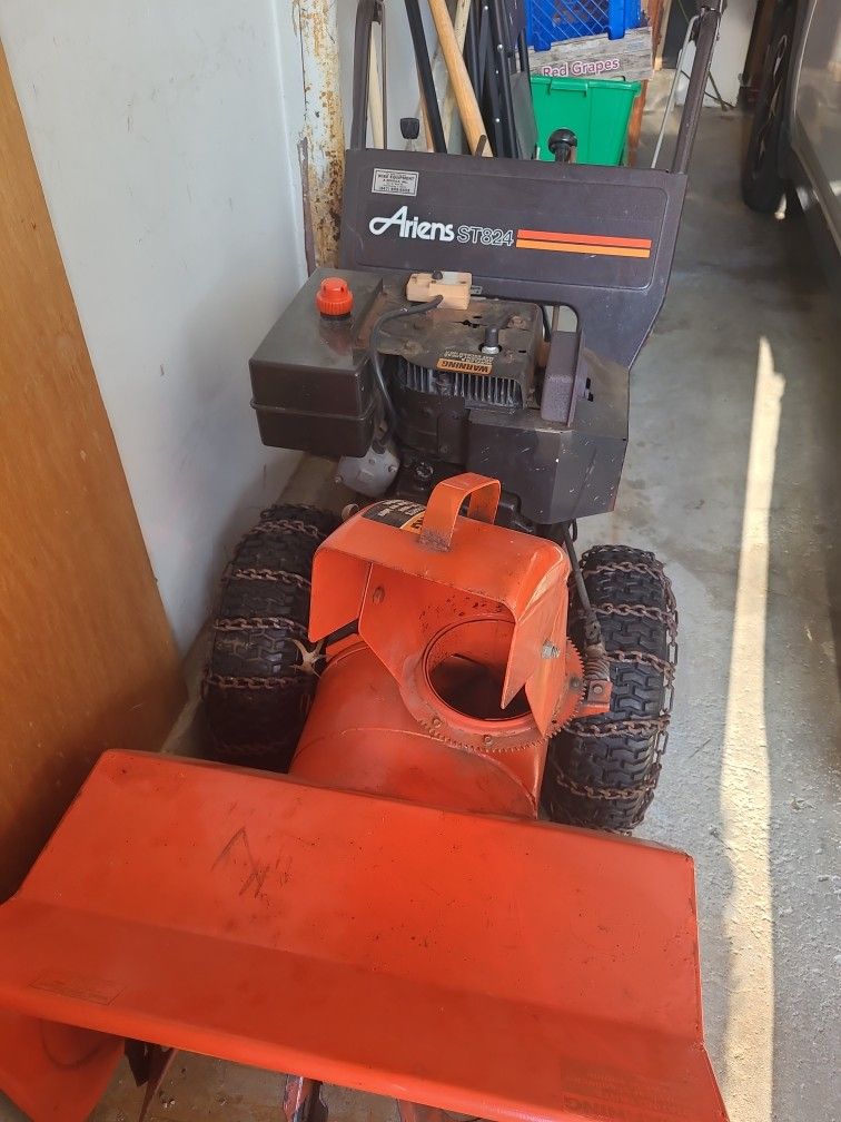 Ariens St824 8 Hp Snow Blower ( This Weekend)