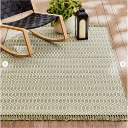 NEW! BH&G 5’x7’ Green Tassel Outdoor Rug Fade Resistant Fabric