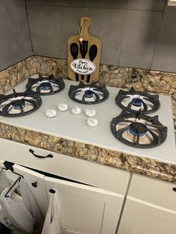 Gas cooktop