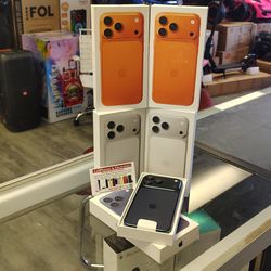 iPhone 17 pro max 256GB factory unlocked brand new on payments with $79 down all credit welcome