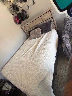 Queen size bed