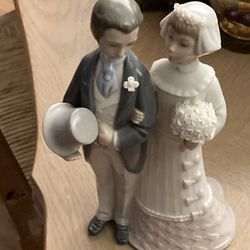 Lladro Figurine Wedding Couple 