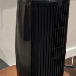 Bionaire Mini Oscillating Tower 2-speed Fan Model Bt015 Black